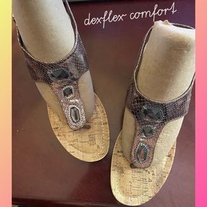 DEXFLEX COMFORT-WOMANS SIZE 8.5-BRONZE WITH BRONZE GEMS CORK WEDGE SANDALS-EUC